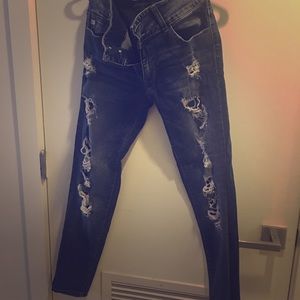 Straight-leg jeans